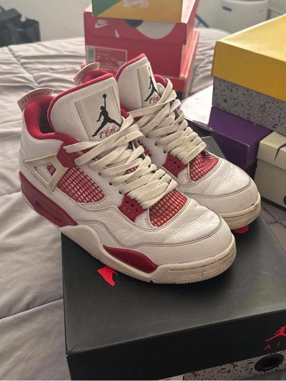 Nike Air Jordan 4 Retro - White/Black/Gym Red